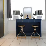 Appartement Familial Proche Des Commerces - 8P