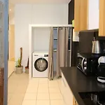 Appartement Familial Proche Des Commerces - 8P