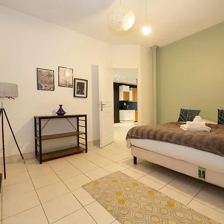 Appartamento Familial Proche Des Commerces - 8p Parigi