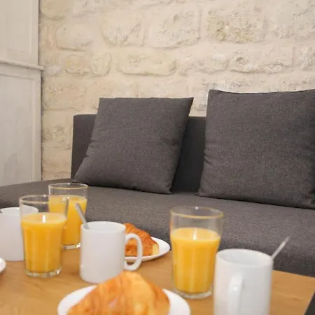 Apartment Familial Proche Des Commerces - 8p